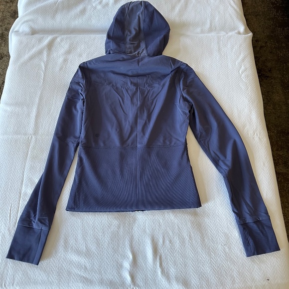 Lululemon Reversible Dance Studio Jacket, Size 6, Bluish/Purple (Rare) - Picture 15 of 15